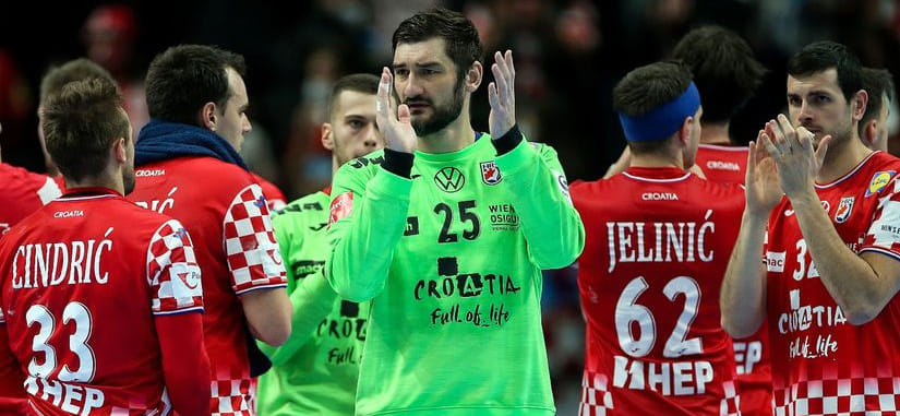 Трансферный слух. Ближайшим летом хорватский вратарь Мирко Алилович в 37 лет может перейти из венгерского "Пика" в польскую "Вислу"