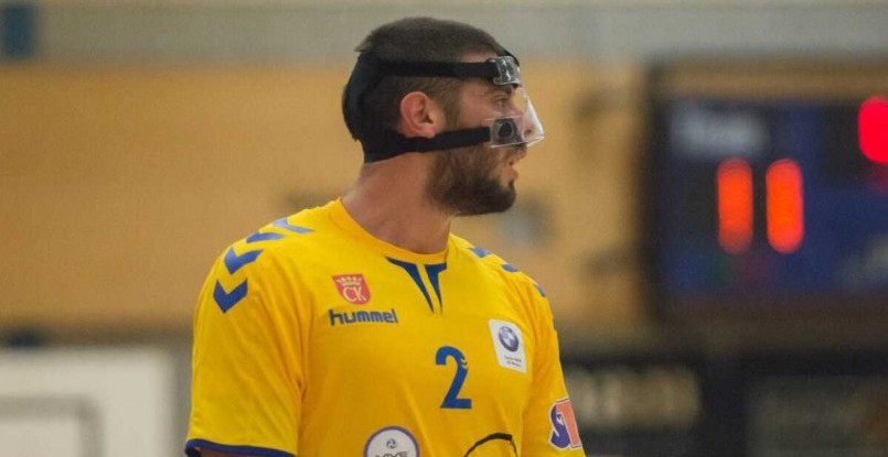 Польша. Полусреднему "Виве" Бранко Вуйовичу разрешили тренироваться без специальной маски