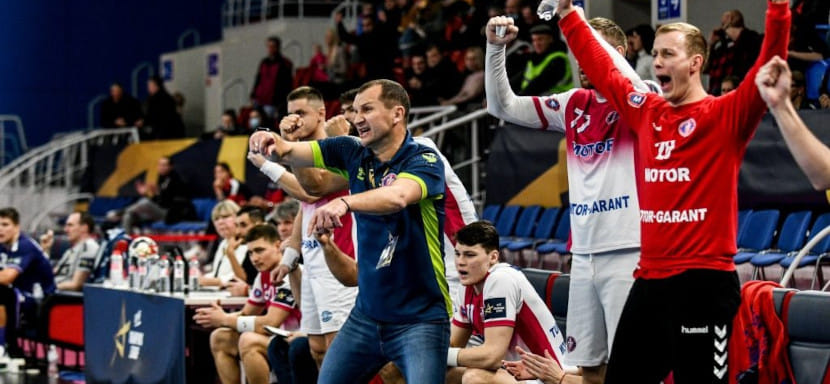 Украина. "Мотор" и "Донбасс" увеличили победные серии в чемпионате, СКА праздновал первую викторию в сезоне благодаря 22 голам Дениса Саварина