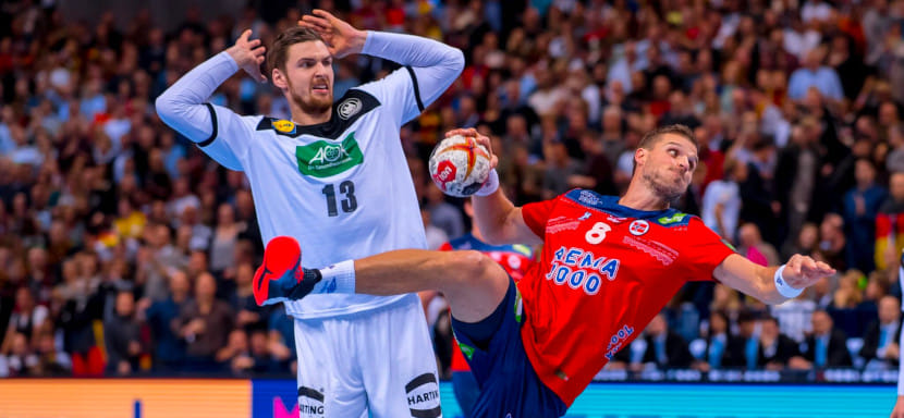 Бундеслига. Рекордсмен сборной Норвегии по числу проведённых матчей 40-летний Бьярте Мюрхол остаток сезона проведёт в составе "Киля"