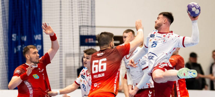 "Сталь" Волынцева, Красовского и Тарасевича уступила "Пётрковянину" по пенальти, "Выбжеже" обыграл "Гвардию" в чемпионате Польши