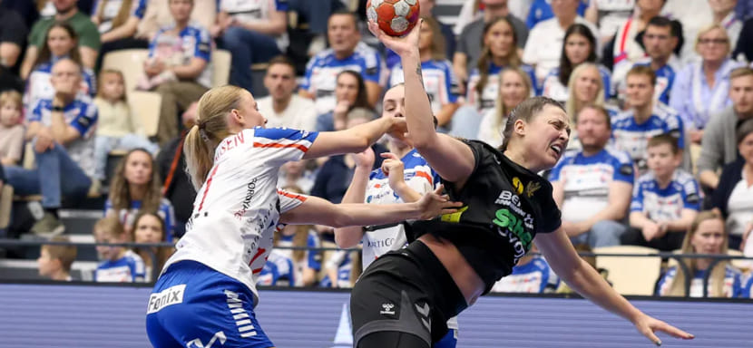 Сборная Нидерландов в гостях сокрушила Боснию, черногорки праздновали победу на Фарерских Островах в матчах отбора на ЧЕ-2026