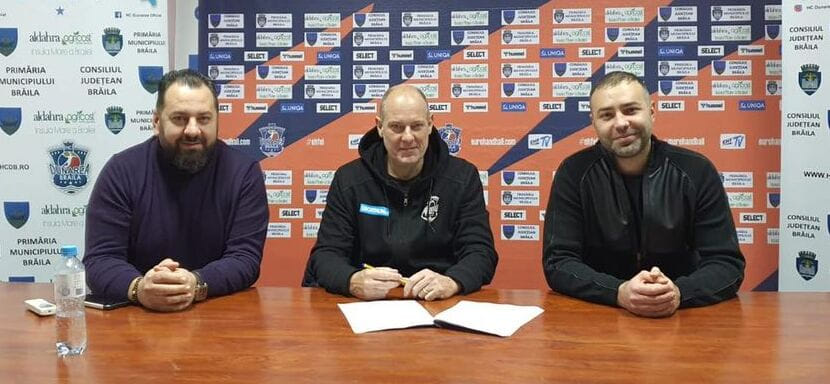 Румыния. Датский наставник Мортен Соубак продолжит работу с "Дунэрей", за которую выступает белоруска Мария Коновал