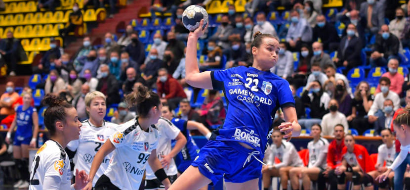 "Я не гандболистка. Я Иветт. И я люблю играть в гандбол". Нидерландка Иветт Брох рассказывает свою историю жизни