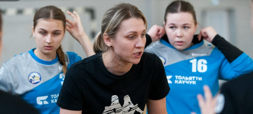 "Если пригласят осенью сыграть на чемпионате мира - с удовольствием поедем. И выиграем!". Ирина Близнова — о самой младшей сборной России