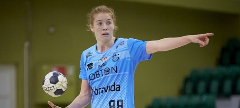 Дания. В матче "Сондерюске" — "Орхус" у гостий забрасывали всего 4 гандболистки. На счету Матильде Неесгорд и Мариэль Мартинсен 75% голов