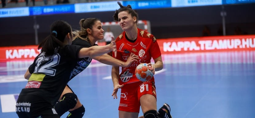 Для разыгрывающей "Дебрецена" Нины Сабо сезон окончен досрочно — у гандболистки разрыв "крестов"