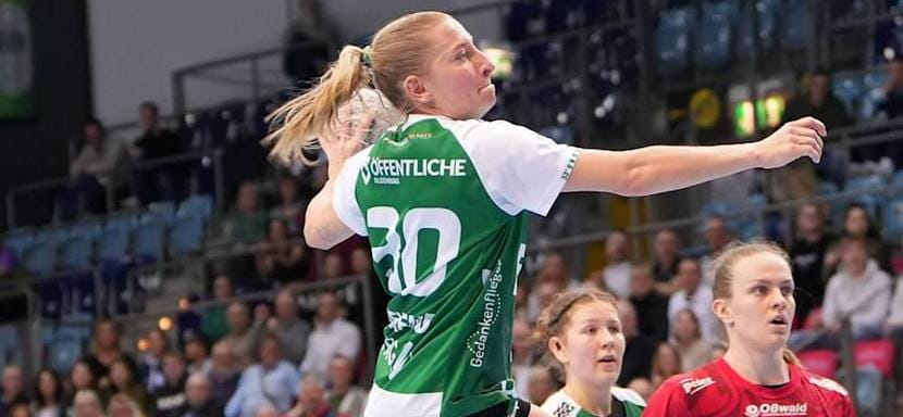 Вице-чемпионка мира в составе сборной Германии Йенни Беренд продлила контракт с "Ольденбургом"