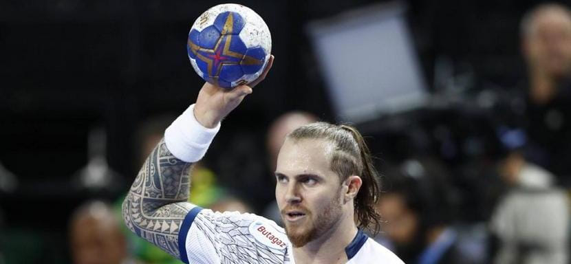 Франция. Экс-игроки БГК Вильям Аккамбре и Иван Пешич вошли в символическую сборную третьего тура