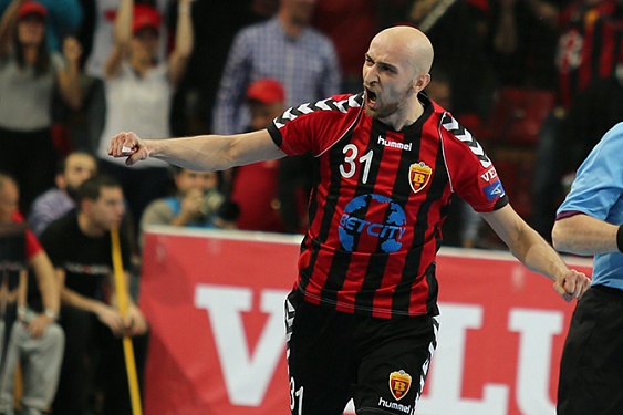 Лига чемпионов. Тимур Дибииров вновь признан лучшим левым крайним тура