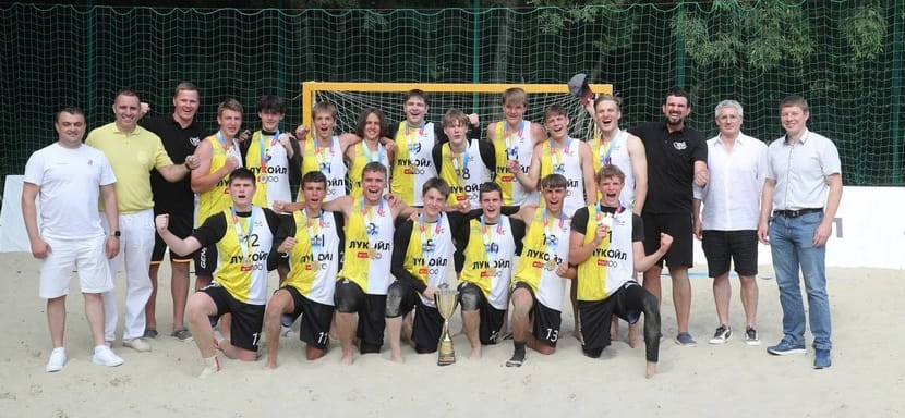 Команда Ставропольского края стала победителем первенства России по пляжному гандболу среди юношей до 17 лет