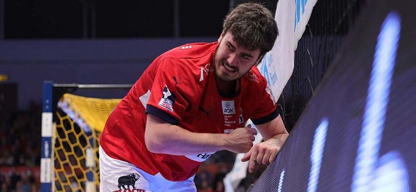 Бундеслига. Правый полусредний "Гамбурга" Якоб Лассен больше не сыграет в этом сезоне из-за перелома ключицы