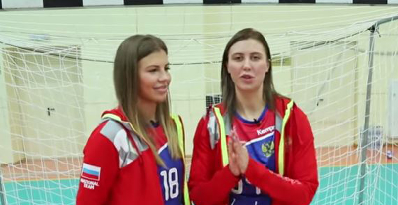 ЧЕ-2018. Дарья Самохина и Елизавета Малашенко выяснили, кто лучше разбирается во французских духах (ВИДЕО)