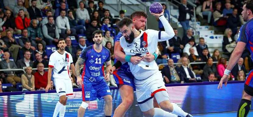 "Пари Сен-Жермен" и "Дюнкерк" стали последними четвертьфиналистами мужского Кубка Франции