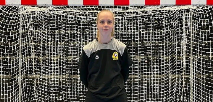 Дания. 30-летний вратарь Стефани Андерсен, оставшаяся без клуба после банкротства "Рандерса", подписала контракт с "Икастом"