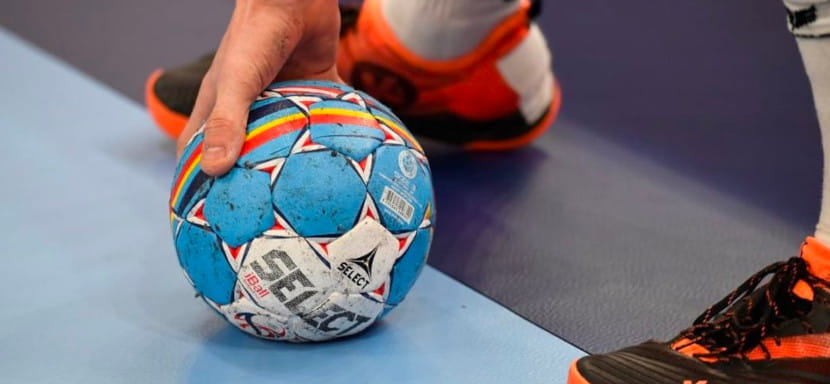 Балканы. Скандал в Боснии и Герцеговине. Клубы должным образом не регистрировали иностранных игроков. Они не имеют права работать в стране