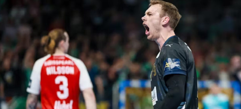 "Берлин" и в гостях оказался сильнее "Ольборга" в результативном матче. "Лисы" сыграют в "финале четырёх" ЛЧ впервые с 2012 года