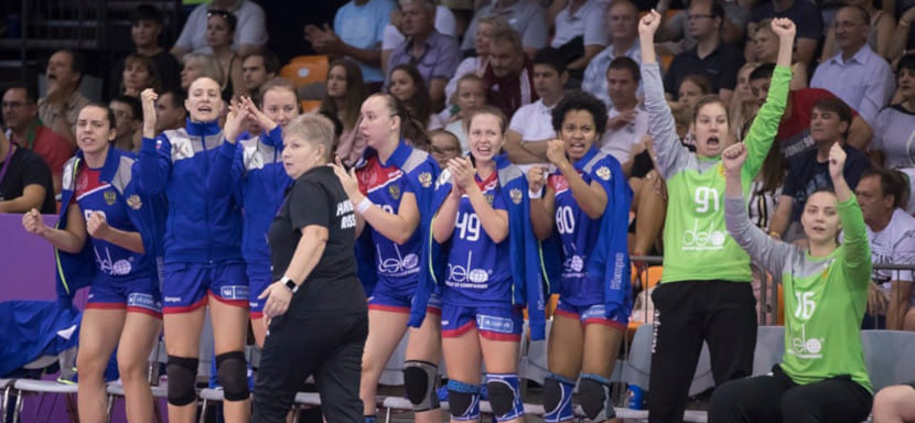 Золотая молодежь Любови Сидоричевой. С надеждами на яркий выпускной, который отложили