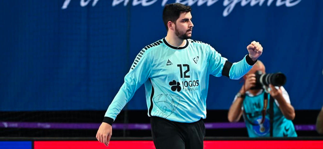 Франция. После травмы Виктора Халльгримссона "Нант" до конца сезона подписал контракт с вратарём "Спортинга" Мануэлом Гашпаром