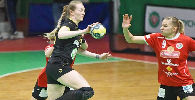 Суперлига. Контракты с "Ладой" на будущий сезон подписали воспитанницы клуба Анна Голубева и Анастасия Портягина