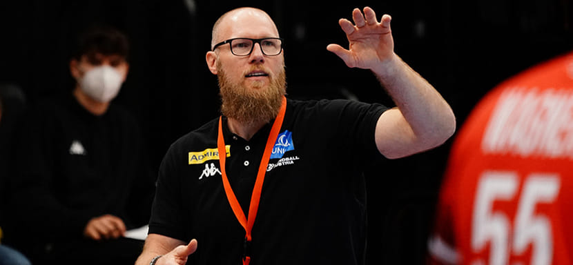 Рулевой сборной Австрии Алеш Пайович: "У нас только три недели на подготовку к чемпионату Европы. Это немного"