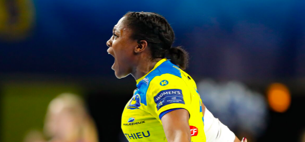 Грас Заади о предстоящем переезде в Ростов: "Я буду похожа на инфильтратора — смогу узнать, как россиянки работают изнутри"