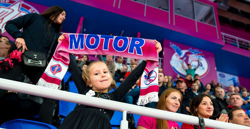 Болельщики "Мотора" поддержали травмированных гандболистов запорожского клуба (ВИДЕО)