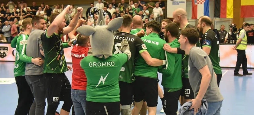 "Порту" проиграл в Германии, "Киль" — в Хорватии, а "Монпелье" — одной ногой в "финале четырёх" Европейской лиги