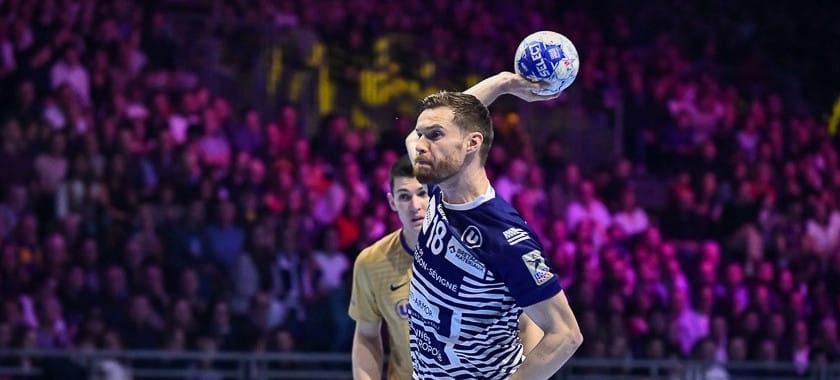 "Дюнкерк" выиграл впервые за 11 матчей в чемпионате Франции, победив "Шартр", "Сен-Рафаэль" уступил "Ниму"