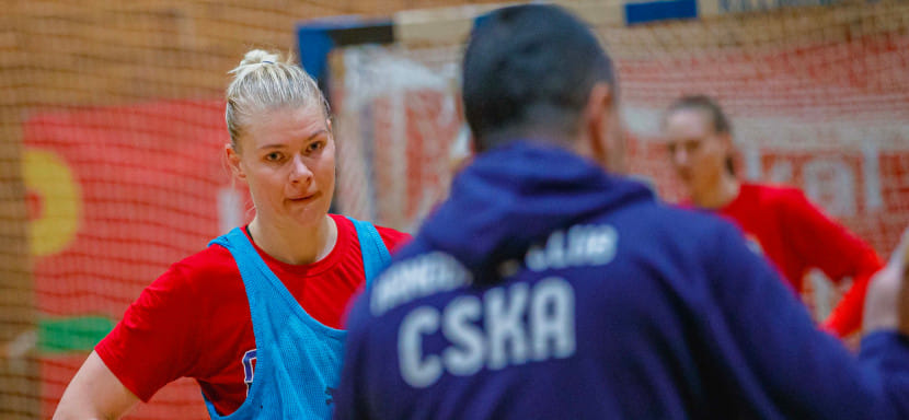 Катрин Хейндаль: "Оденсе" — "легкая" и летучая команда. "Эсбьерг" больше опирается на "физику"