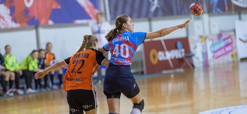 Olimpbet Суперлига. Линейная звенигородской "Звезды" Елизавета Собина прооперирована в Москве после разрыва "крестов"