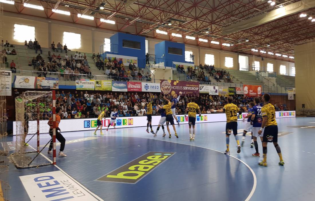 Чемпионат Испании. "Бенидорм" Михаила Ревина сыграл вничью с "Синфином"