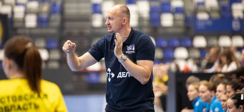 Максим Бабичев: "К старту чемпионата подходим в боевой готовности, отличном настроении и желании показать качественный гандбол"