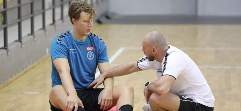 Польша. Шведский новичок "Кельце" Эллиот Стенмальм рискует пропустить старт сезона. Томаш Гембала получил разрешение от врачей на игру в атаке