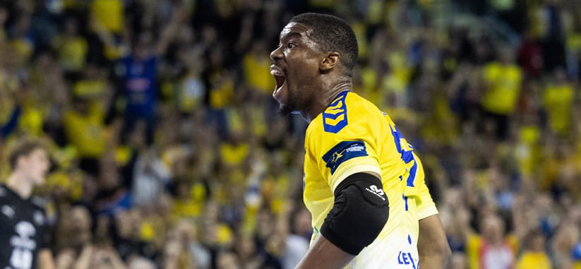 Лига чемпионов. Лидер группы "А" "Киль" сыграл вничью с "Кельце", "Монпелье" одержал домашнюю победу над "Целе"