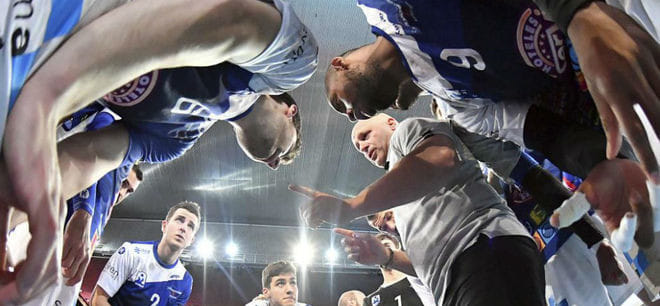 Испания. В "Бенидорме" шесть положительных результатов на коронавирус. Отложены матчи национального чемпионата и Европейской лиги