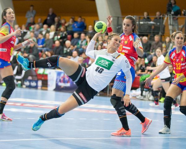 Женский чемпионат Европы. Юлия Бенке стала капитаном сборной Германии