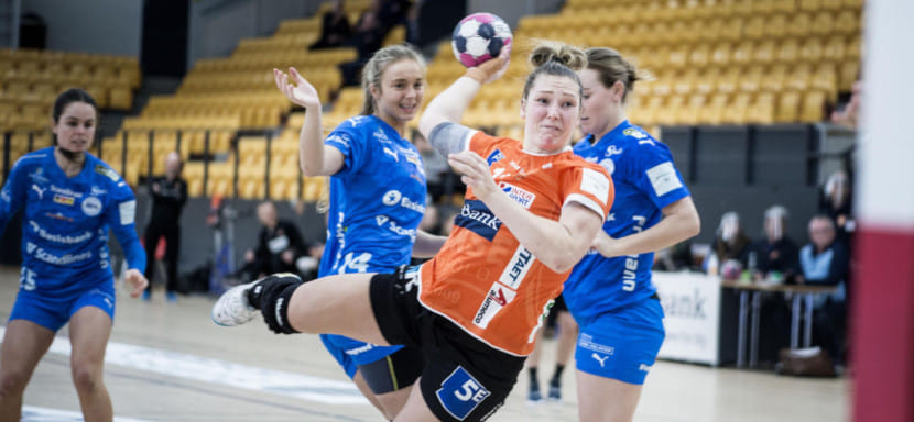 Дания. "Оденсе" и "Копенгаген" добились побед в стартовых матчах двадцатого тура