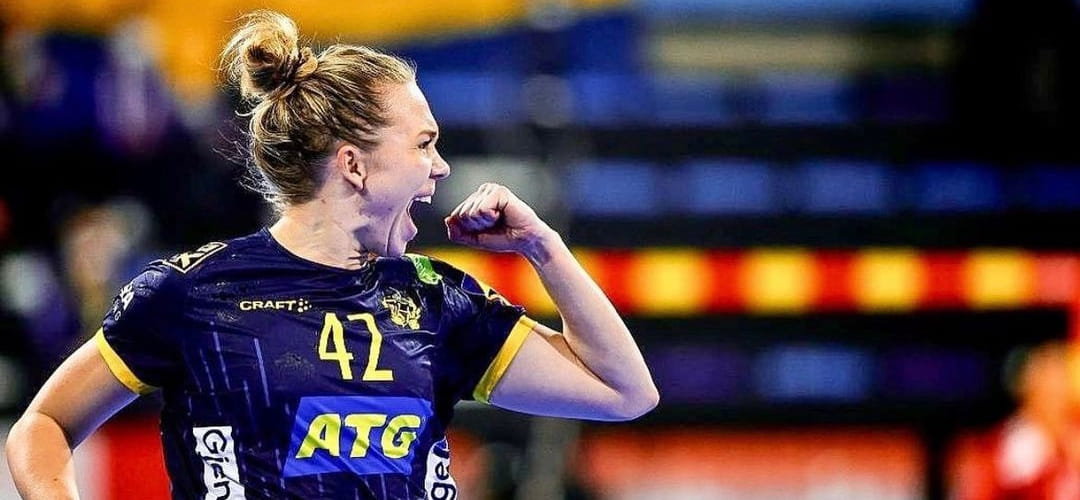 Мешок для стомы, море слез и вылет с двумя клубами. Йенни Карлссон, которая живет не как все