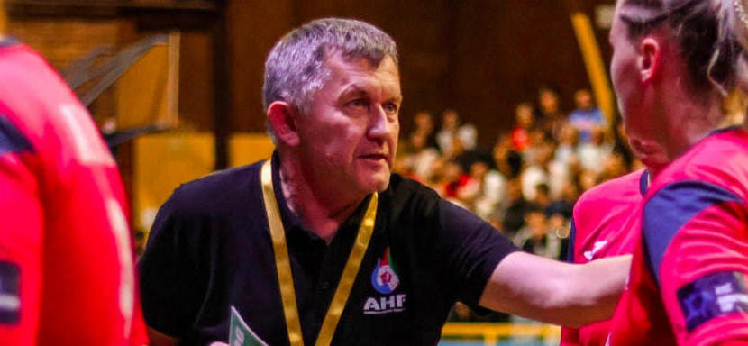 Александр Ревва: "Гандбол становится всё атлетичнее: игроки высоко прыгают и бросают с такой силой, что даже не видно, как мяч залетает в ворота"