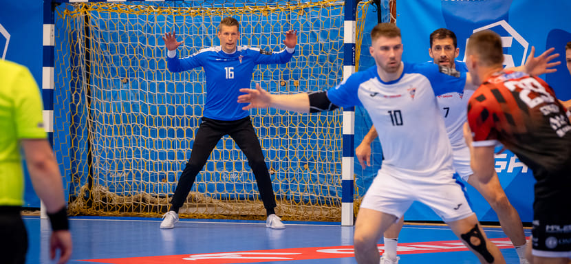 Бронзовый призёр чемпионата мира-2015 в составе сборной Польши Пётр Вышомирски сменил "Гурник" на "Калиш"