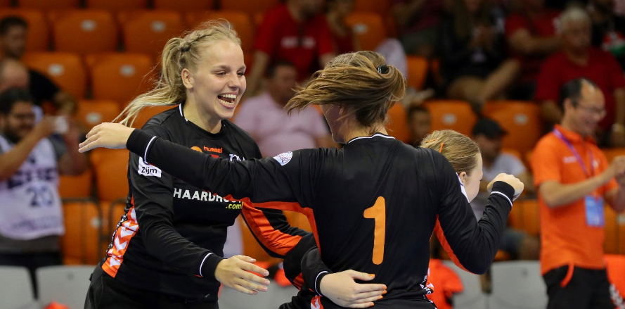 19-летняя голландка Ларисса Схютрюпс заменит Катрин Лунде в воротах "Кристиансанда"