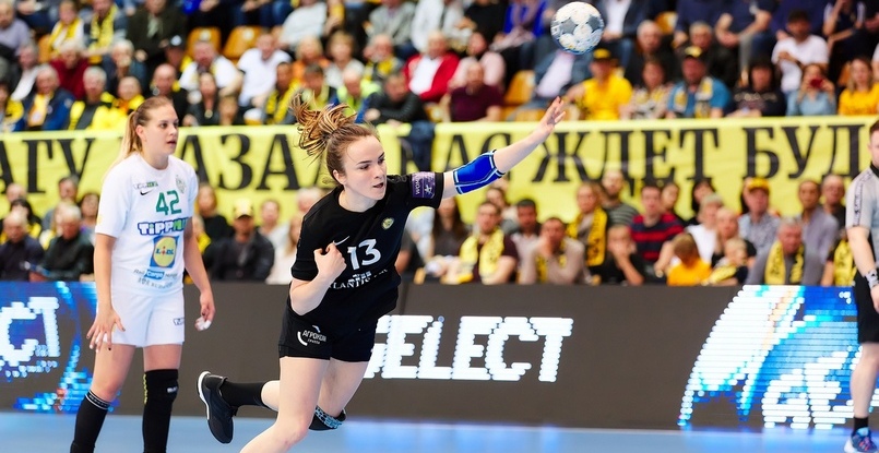 Россиянка Анна Вяхирева занимает второе место в рейтинге лучших гандболисток мира от олимпийской чемпионки Трине Нильсен