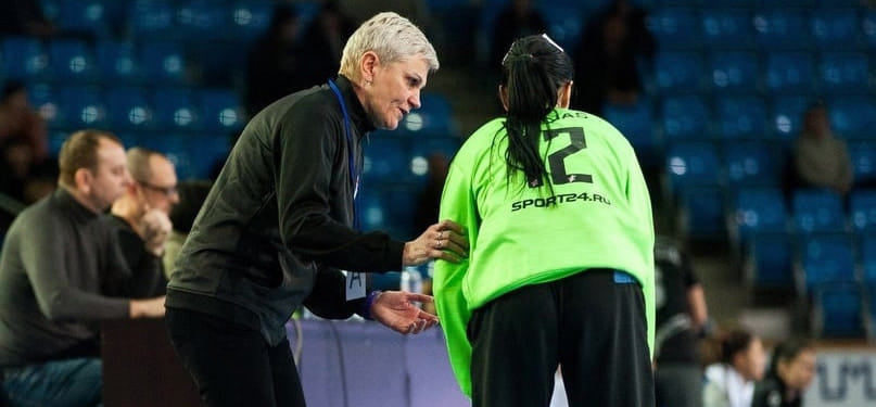 Суперлига. Светлана Андрюшина: "Серафима Тиханова должна понимать, что за ней стоят молодые вратари — Долгих и Лебедева, которые могут наступать на пятки"