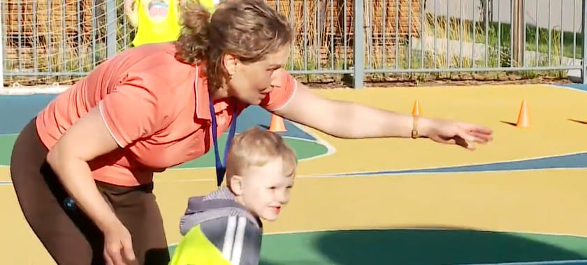 Россия. В Тюмени начала работу "Школа чемпионов", в которой будут обучать гандболу детей с 4-х лет (ВИДЕО)