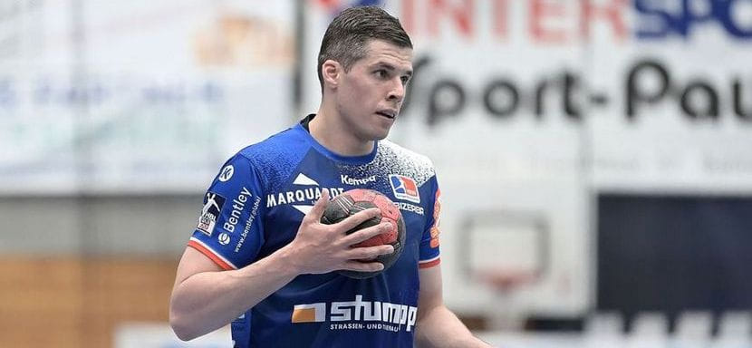 Германия. Правый полусредний сборной Черногории Владан Липовина покидает "Балинген"