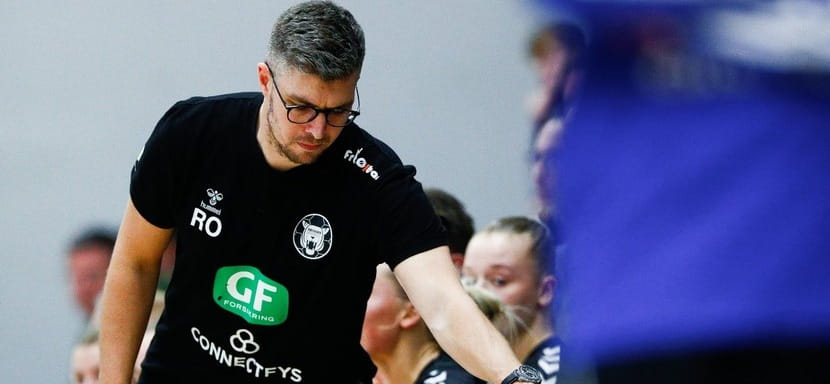 Дания. Расмус Овербю покинул пост главного тренера "Копенгагена". Его преемником стал двукратный чемпион Европы Бо Спеллерберг