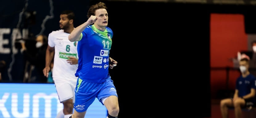 Олимпийская квалификация. Словенцы вышли в лидеры берлинской группы после победы над алжирцами