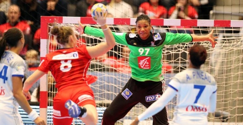 Румыния. Французская голкипер Жюли Фогже продолжит карьеру в "Рапиде" из Бухареста