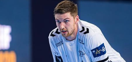 Германия. Линейный "Киля" Хендрик Пекелер: "Считаю, что мы не доиграем сезон до конца"